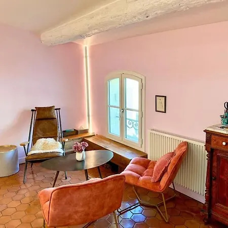 Magnifique Appartement, Coeur D'uzes, Clim Uzès