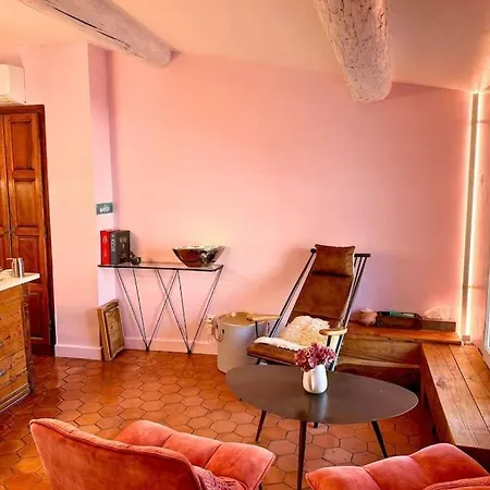 Apartment Magnifique Appartement, Coeur D'uzes, Clim